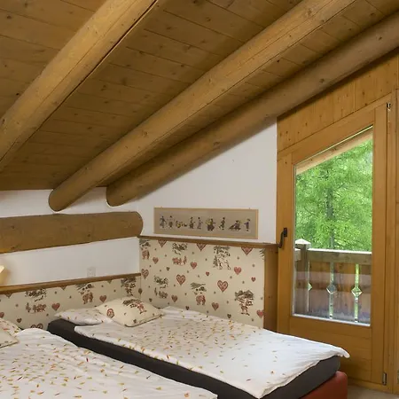 Chalet Chesarina La Punt-Chamues-ch
